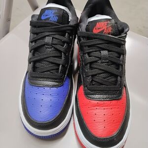 Nike Kids Sneakers - Black, Red, Blue